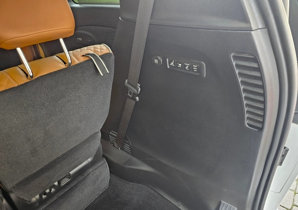 Chrysler Pacifica cena 271000 przebieg: 26167, rok produkcji 2022 z Słubice małe 781